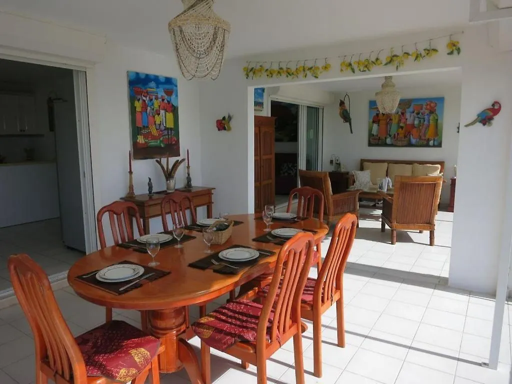 Club Marine 19 - Plage Ste Anne Acces Direct, Vue Mer, Piscine, Parking Sainte-Anne